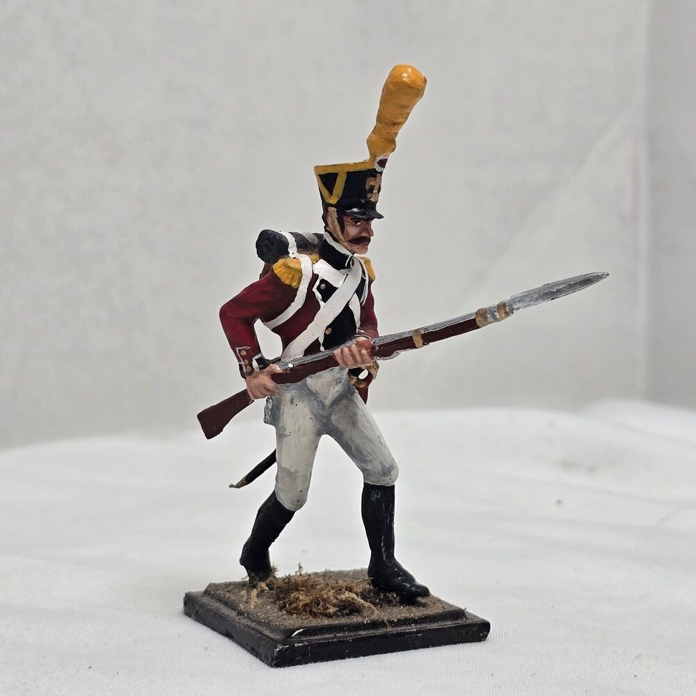 Napoleonic Metal Toy British Soldier Musket Bayonet Scabbard 1/30 Shako Hat VTG